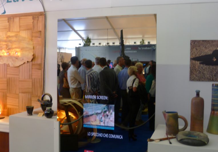 DIGITAL SIGNAGE & MARKETING DIGITAL SIGNAGE & MARKETING